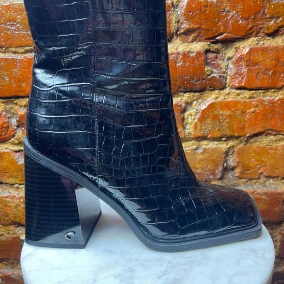 Sam Edelman Circus Women's Layla Bootie - Picture 2 of 5